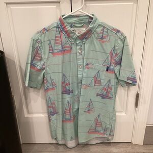 Chubbies Men’s size M - Sailboat Print collared tee